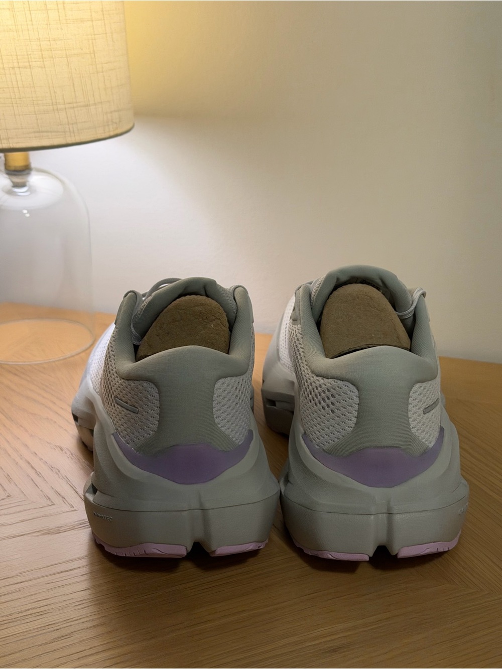 On Cloud NWOB Women Size 9 Frost Verbana Cloudrunner 3 Max Performance Athletic - Picture 5 of 7